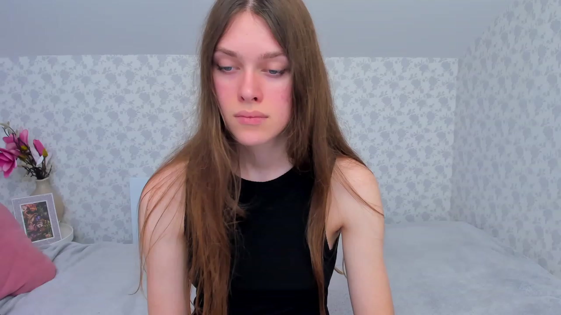 Gallery image thumbnail from JaneBrown's myfreecams stream on, 11/22/2023, 15:00 image 19 of 20
