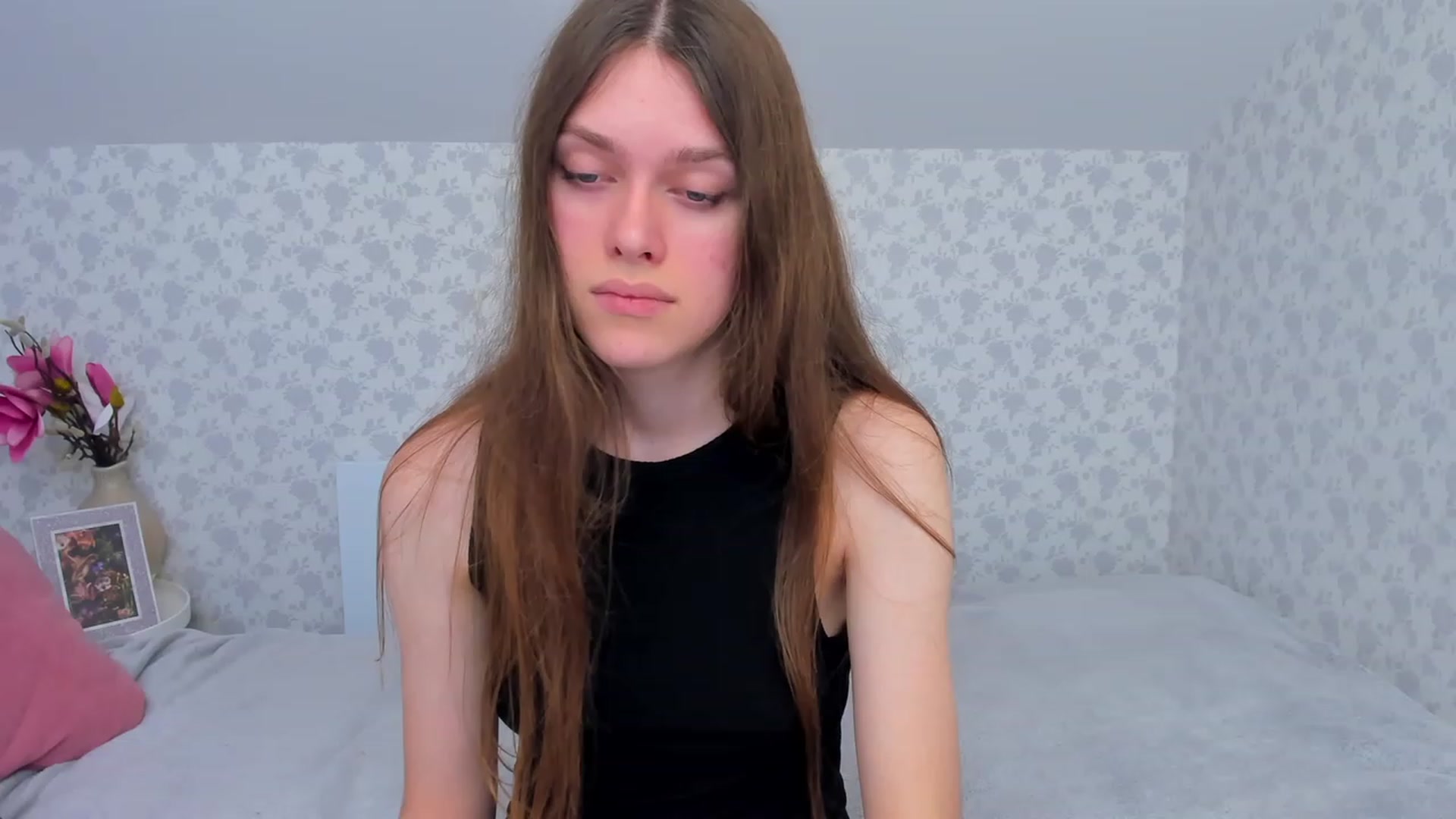 Gallery image thumbnail from JaneBrown's myfreecams stream on, 11/22/2023, 15:00 image 17 of 20