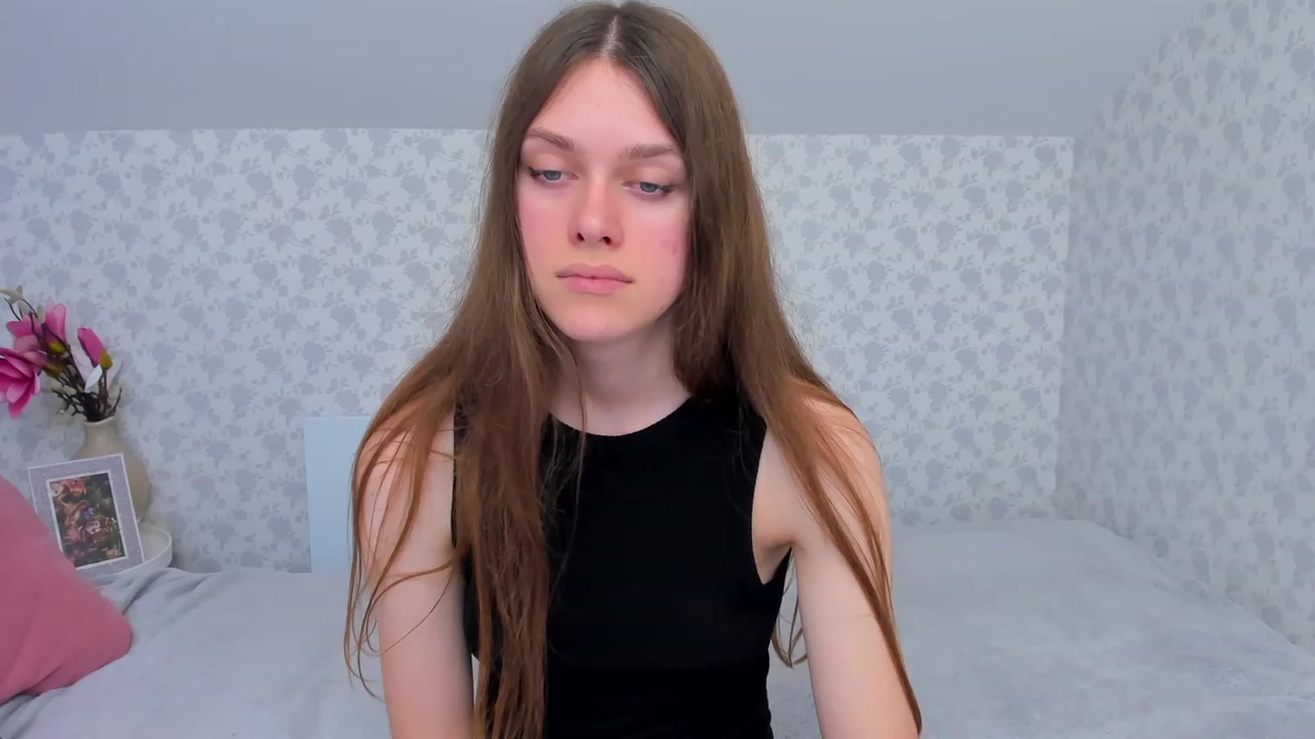 Gallery image thumbnail from JaneBrown's myfreecams stream on, 11/22/2023, 15:00 image 11 of 20