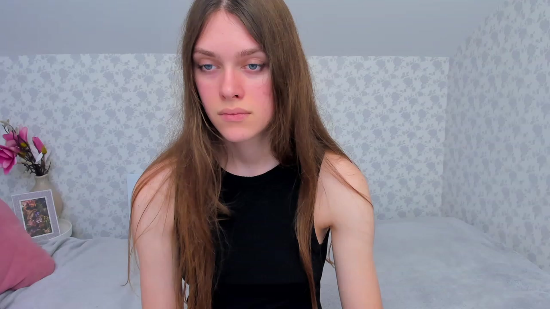 Gallery image thumbnail from JaneBrown's myfreecams stream on, 11/22/2023, 15:00 image 18 of 20