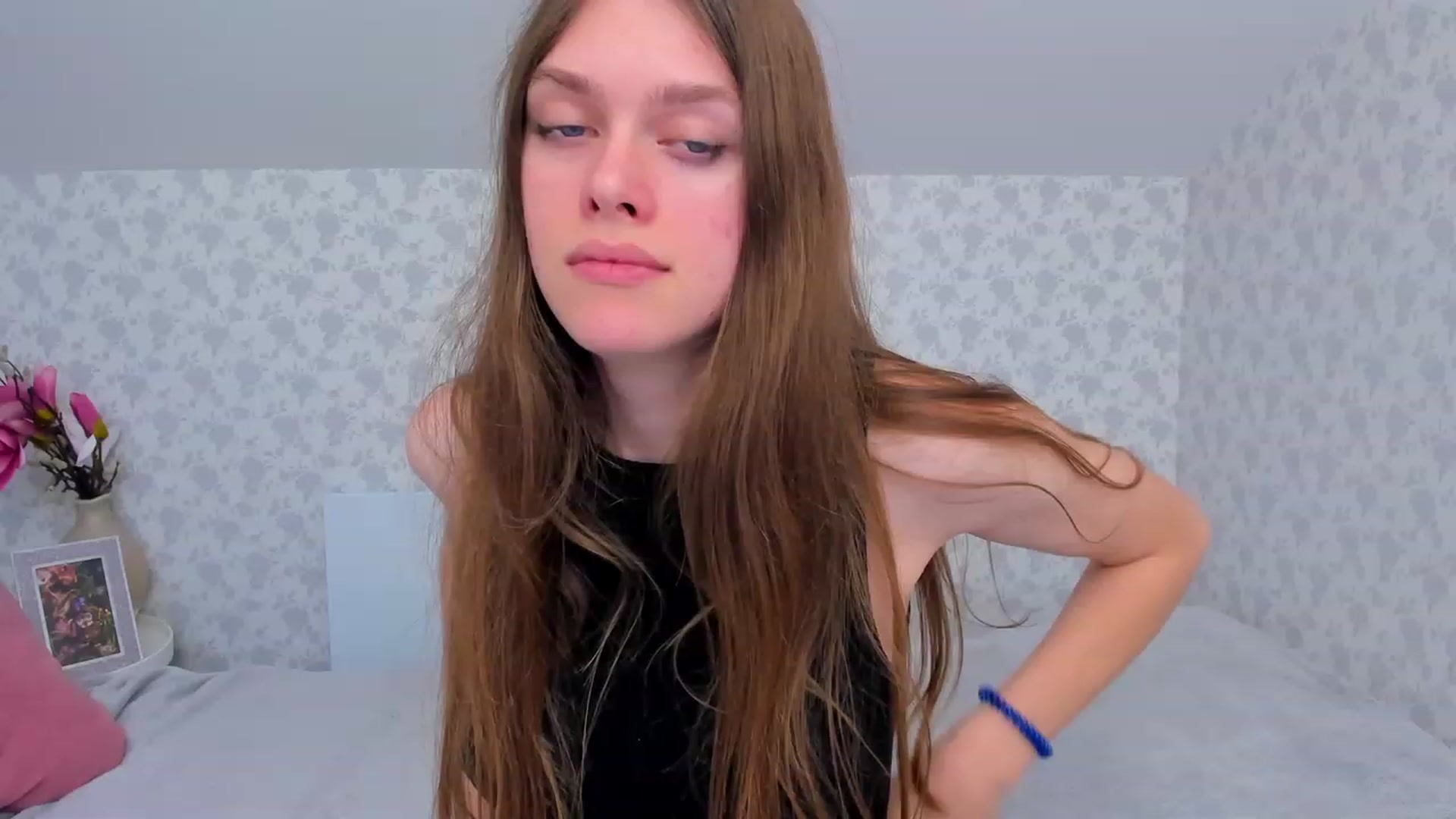 Gallery image thumbnail from JaneBrown's myfreecams stream on, 11/22/2023, 17:25 image 2 of 20