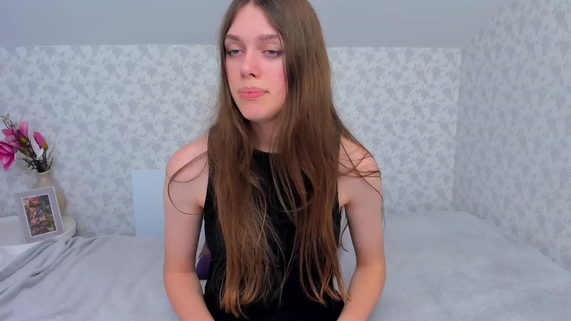 Gallery image thumbnail from JaneBrown's myfreecams stream on, 11/22/2023, 19:05 image 7 of 20