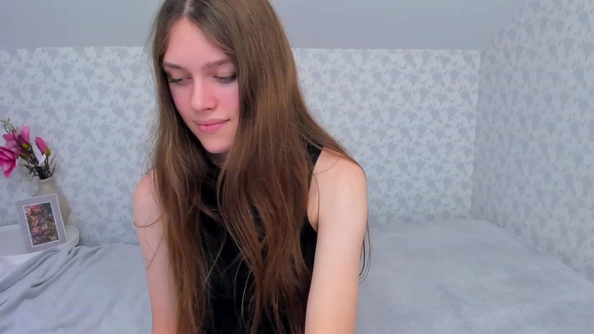 Gallery image thumbnail from JaneBrown's myfreecams stream on, 11/22/2023, 19:05 image 2 of 20