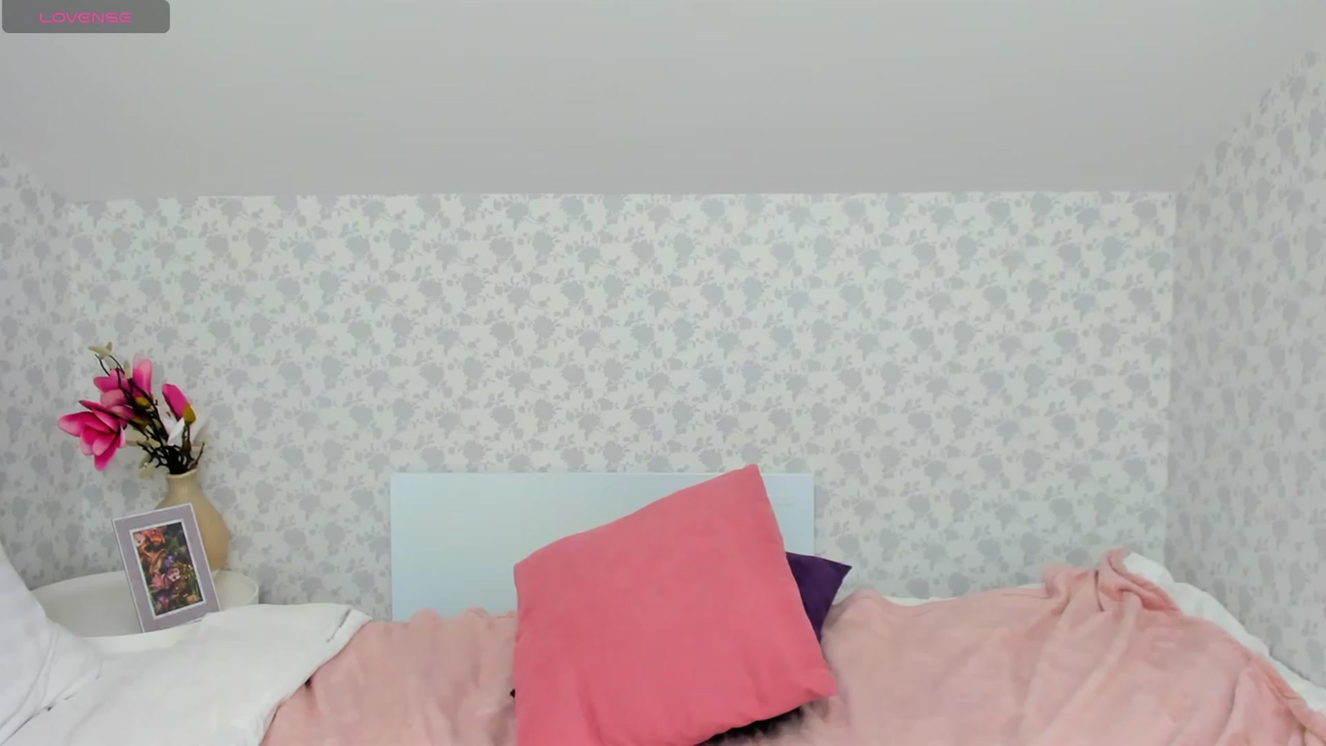 Gallery image thumbnail from JaneBrown's myfreecams stream on, 11/24/2023, 13:00 image 16 of 20