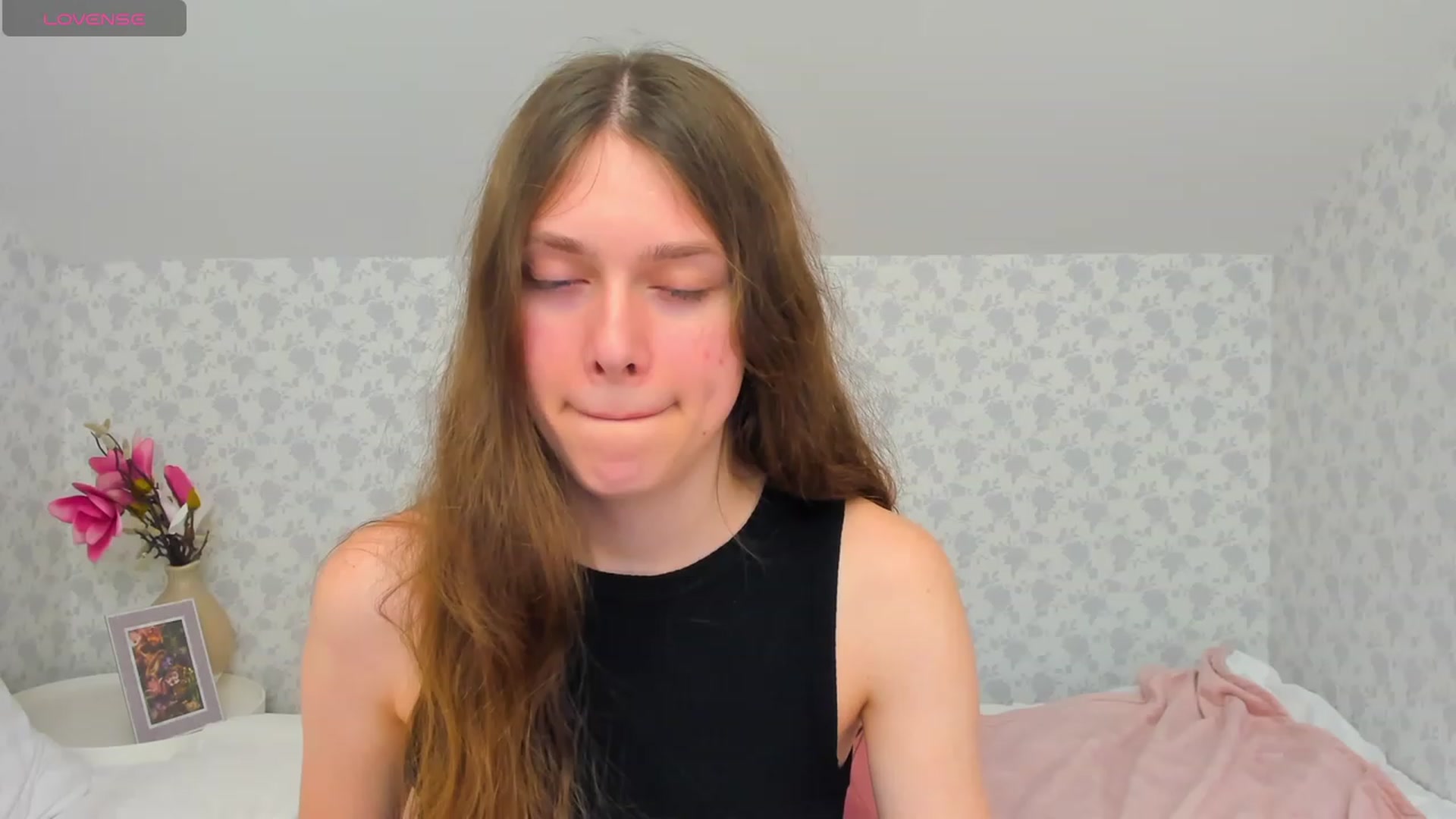 Gallery image thumbnail from JaneBrown's myfreecams stream on, 11/24/2023, 13:00 image 20 of 20