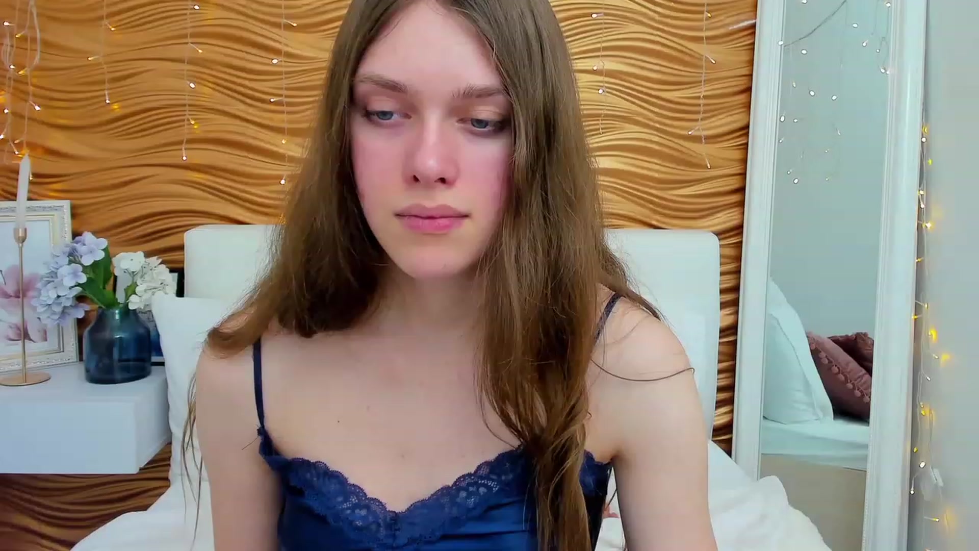 Gallery image thumbnail from JaneBrown's myfreecams stream on, 11/25/2023, 18:00 image 17 of 20