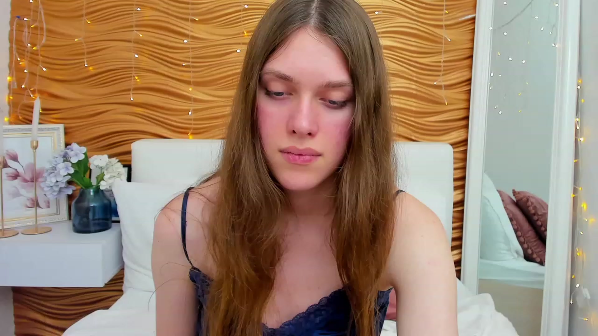 Gallery image thumbnail from JaneBrown's myfreecams stream on, 11/25/2023, 19:45 image 17 of 20