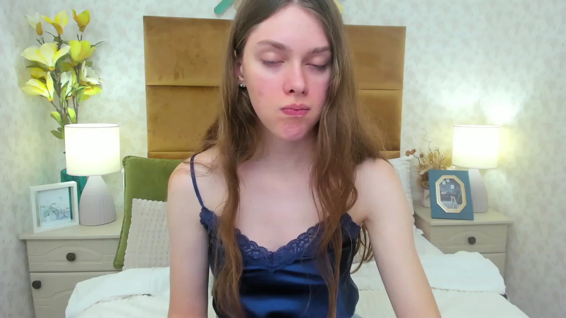 Gallery image thumbnail from JaneBrown's myfreecams stream on, 11/26/2023, 16:27 image 11 of 20