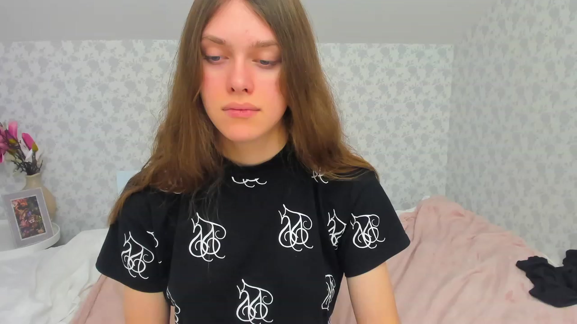 Gallery image thumbnail from JaneBrown's myfreecams stream on, 12/01/2023, 11:07 image 6 of 20