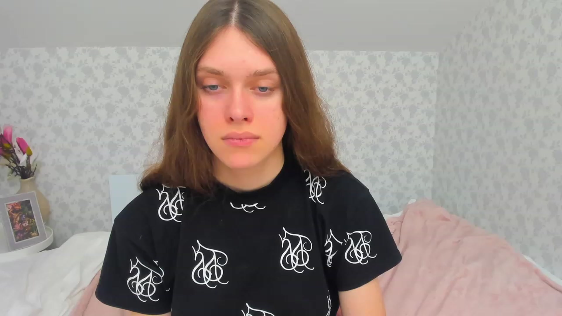 Gallery image thumbnail from JaneBrown's myfreecams stream on, 12/01/2023, 12:27 image 5 of 20