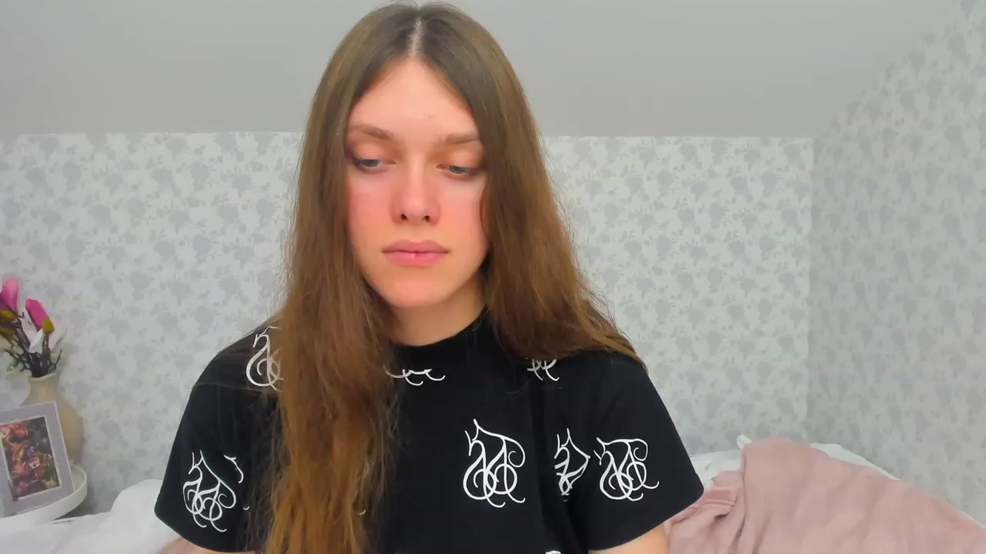 Gallery image thumbnail from JaneBrown's myfreecams stream on, 12/01/2023, 12:56 image 11 of 20