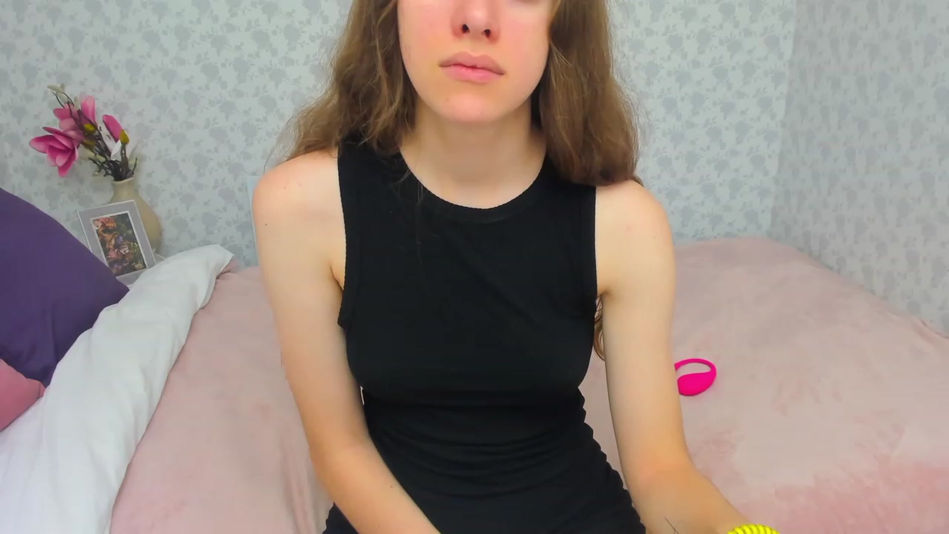 Gallery image thumbnail from JaneBrown's myfreecams stream on, 12/02/2023, 14:14 image 4 of 20