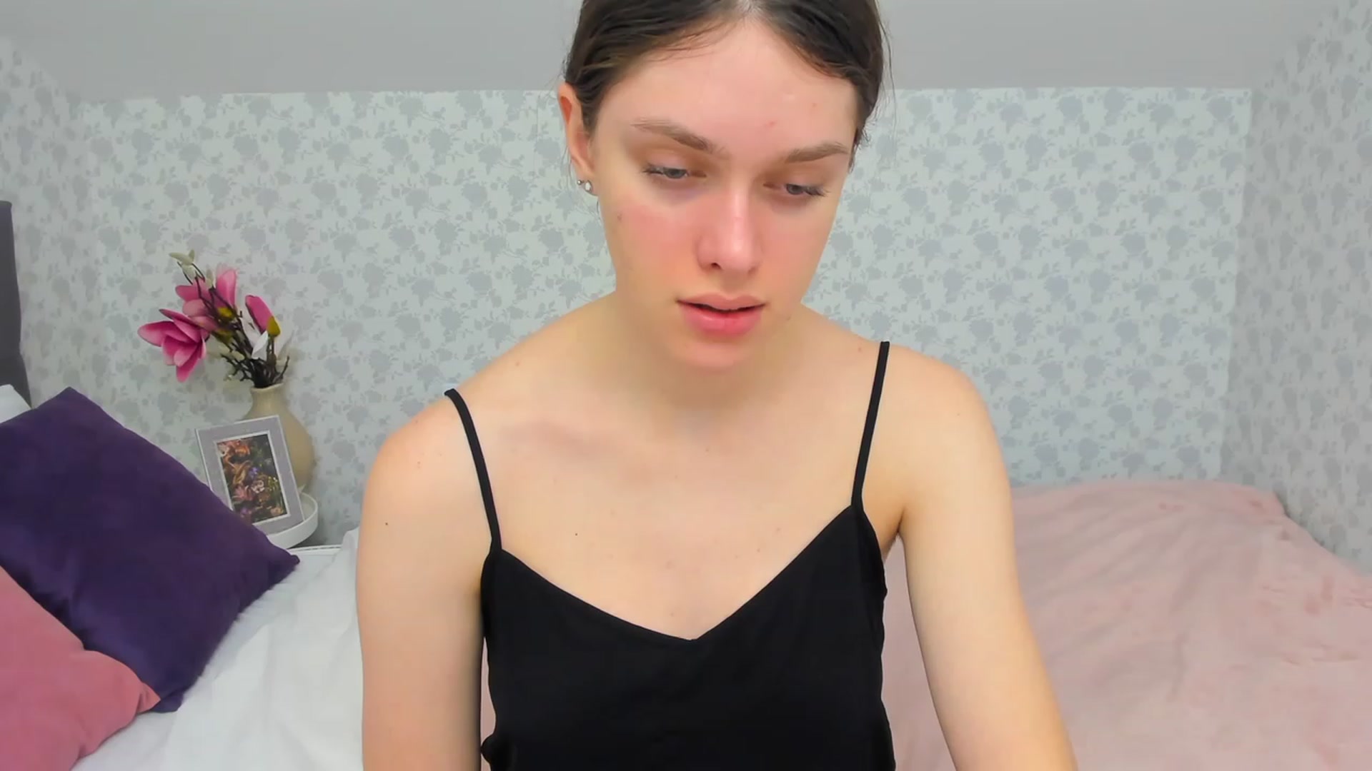 Gallery image thumbnail from JaneBrown's myfreecams stream on, 12/03/2023, 14:21 image 16 of 20