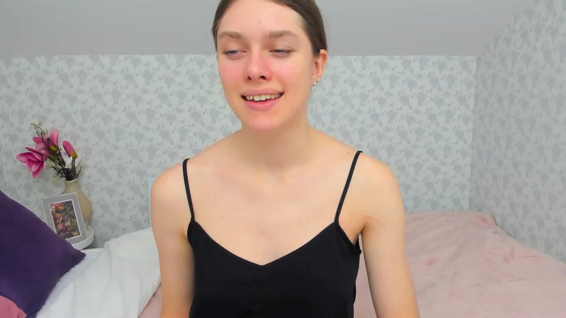 Gallery image thumbnail from JaneBrown's myfreecams stream on, 12/03/2023, 14:21 image 9 of 20