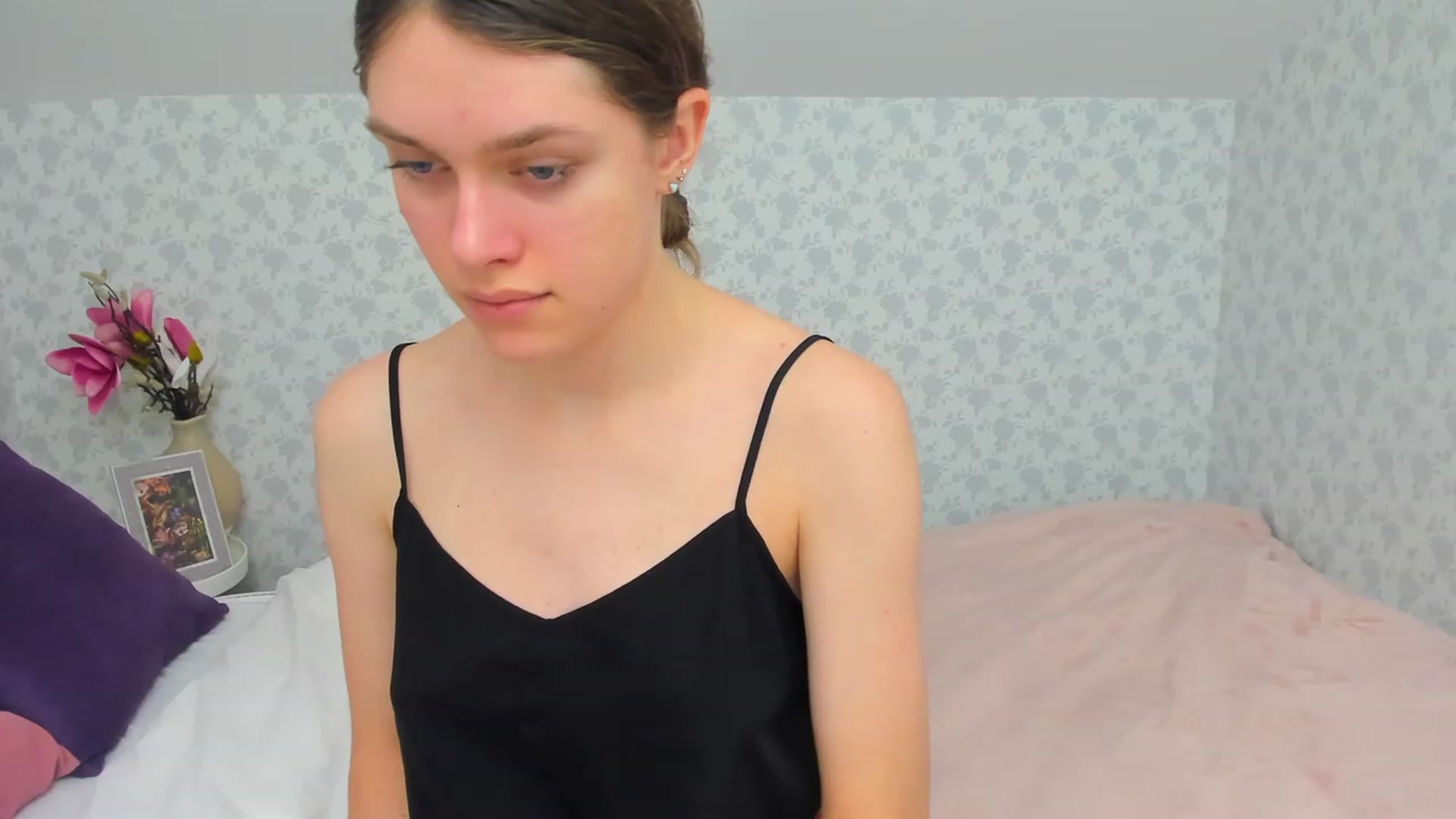 Gallery image thumbnail from JaneBrown's myfreecams stream on, 12/03/2023, 14:21 image 13 of 20