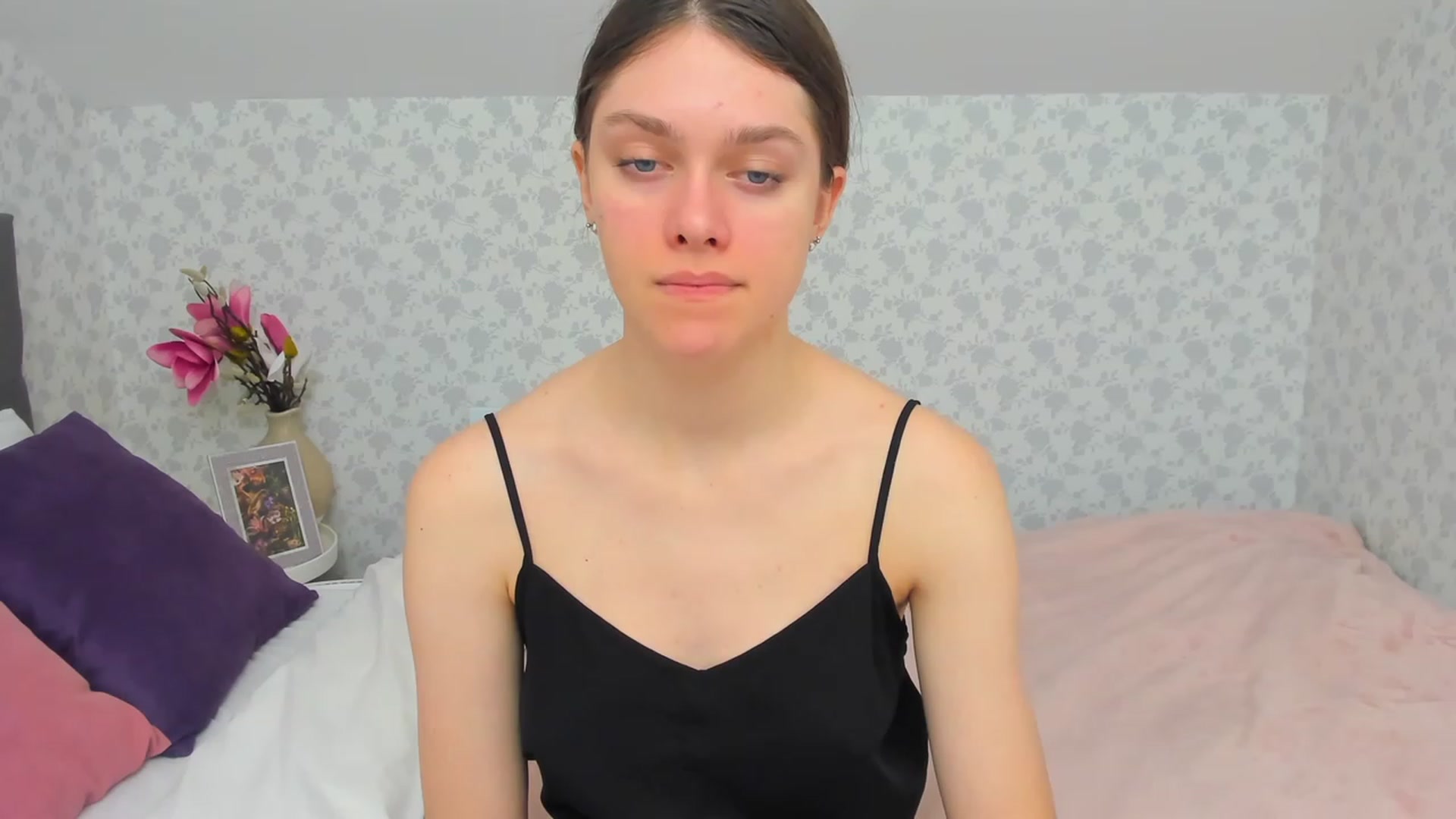 Gallery image thumbnail from JaneBrown's myfreecams stream on, 12/03/2023, 14:21 image 15 of 20