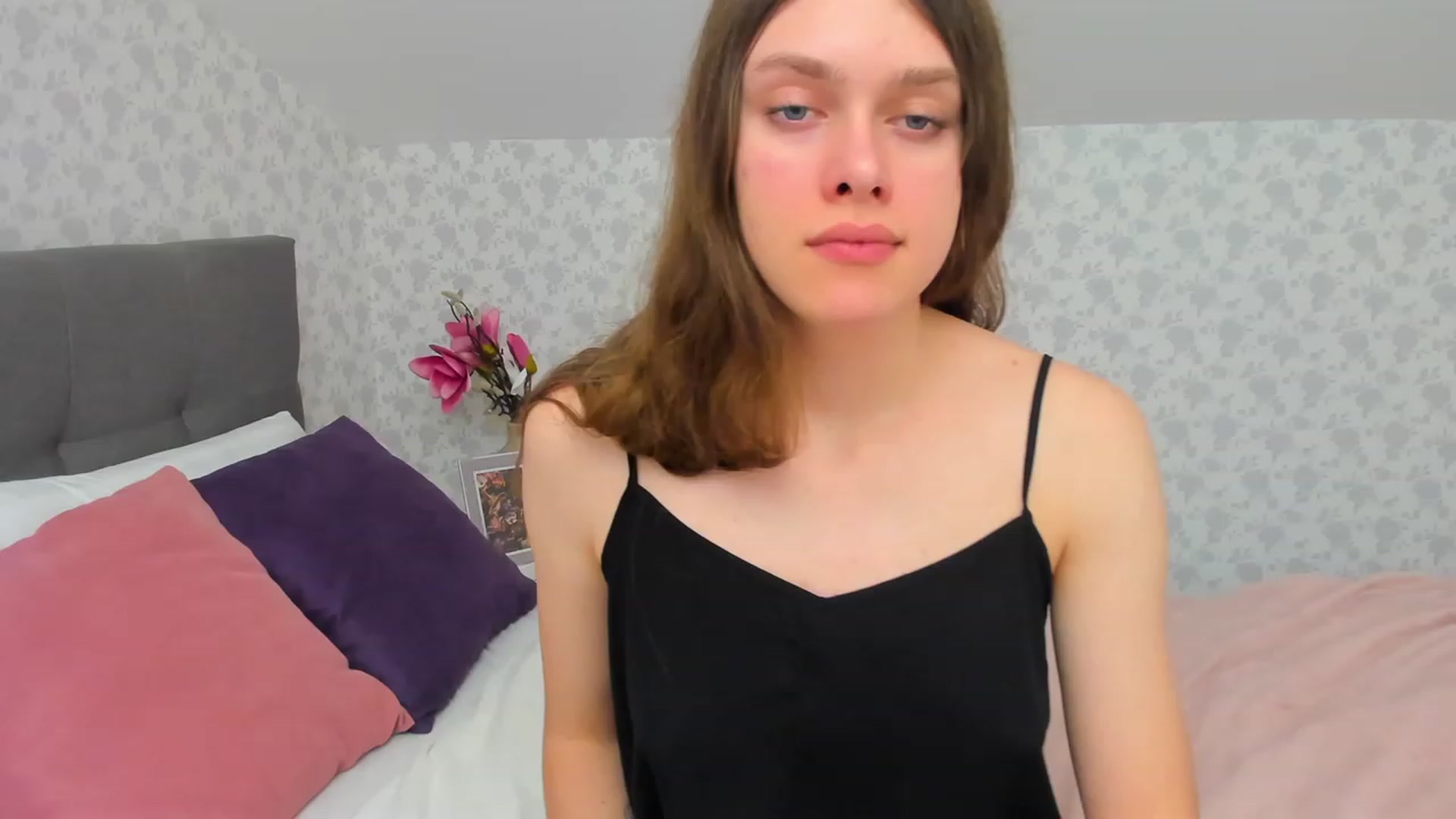Gallery image thumbnail from JaneBrown's myfreecams stream on, 12/03/2023, 15:51 image 11 of 20