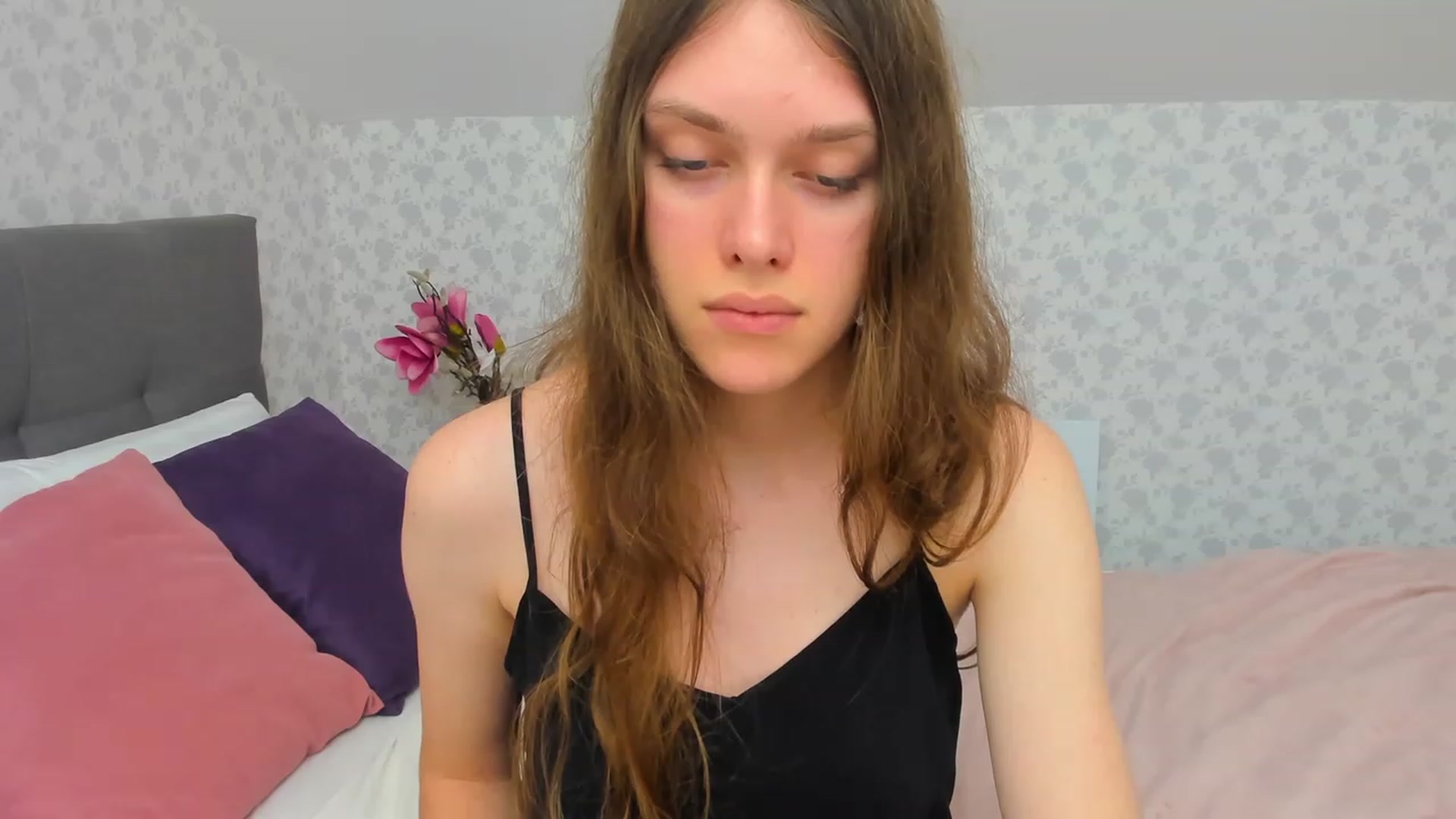 Gallery image thumbnail from JaneBrown's myfreecams stream on, 12/03/2023, 15:51 image 17 of 20