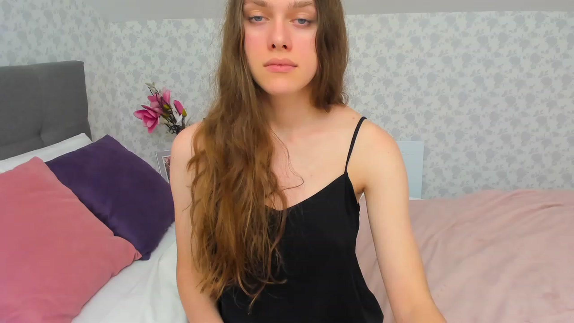 Gallery image thumbnail from JaneBrown's myfreecams stream on, 12/03/2023, 15:51 image 4 of 20