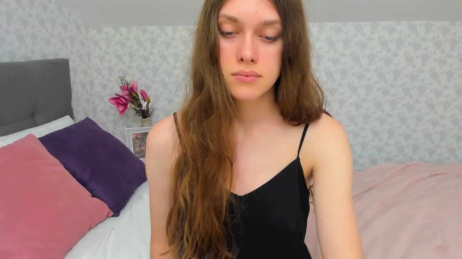 Gallery image thumbnail from JaneBrown's myfreecams stream on, 12/03/2023, 16:15 image 14 of 20