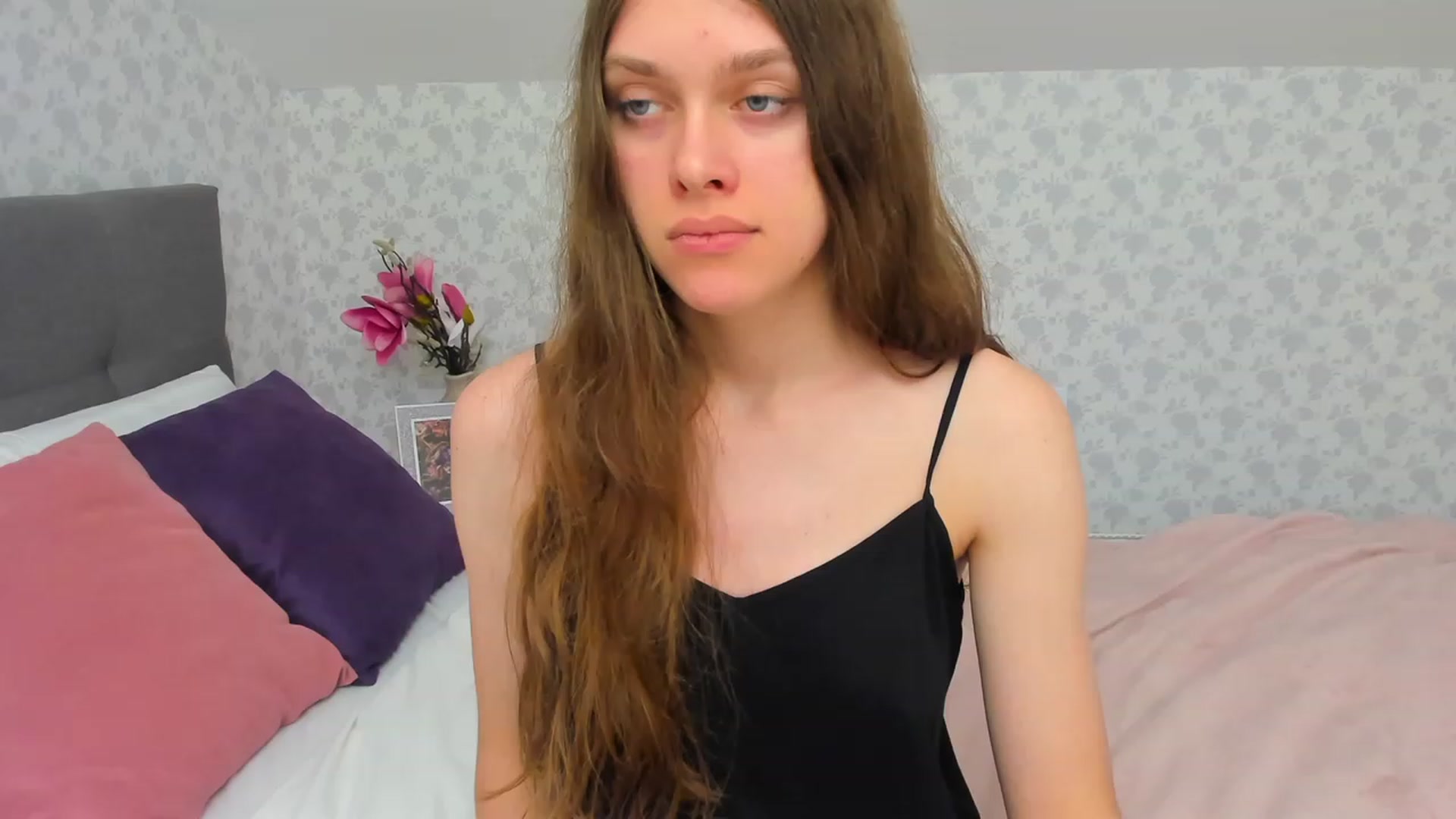Gallery image thumbnail from JaneBrown's myfreecams stream on, 12/03/2023, 16:15 image 13 of 20