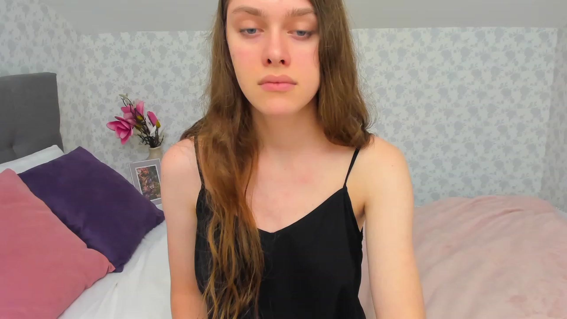 Gallery image thumbnail from JaneBrown's myfreecams stream on, 12/03/2023, 16:15 image 1 of 20