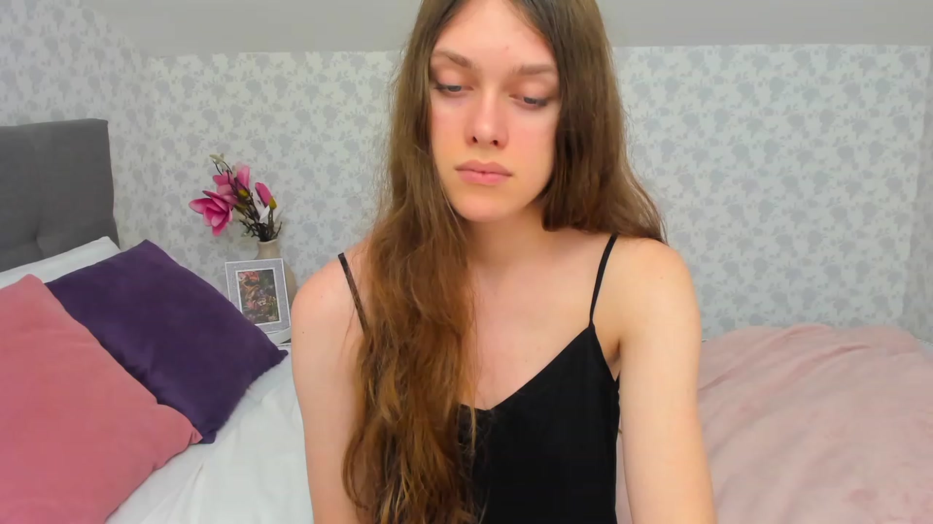 Gallery image thumbnail from JaneBrown's myfreecams stream on, 12/03/2023, 16:15 image 19 of 20