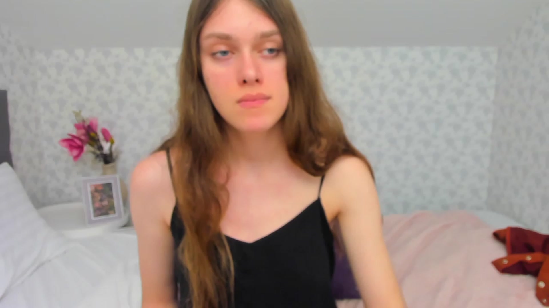 Gallery image thumbnail from JaneBrown's myfreecams stream on, 12/03/2023, 18:57 image 4 of 20