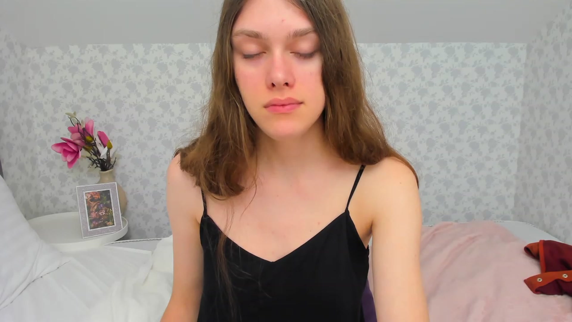 Gallery image thumbnail from JaneBrown's myfreecams stream on, 12/03/2023, 18:57 image 20 of 20