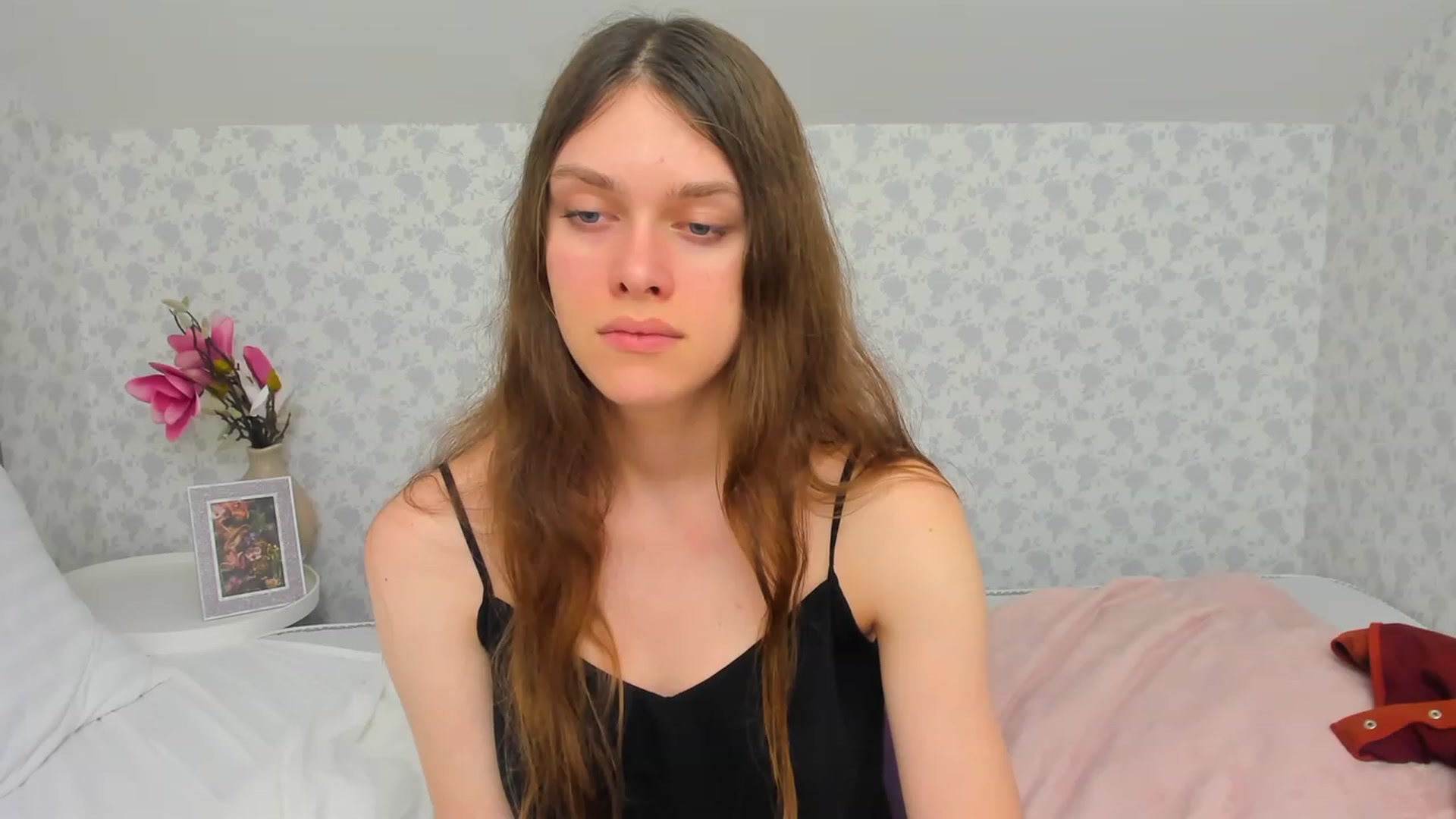 Gallery image thumbnail from JaneBrown's myfreecams stream on, 12/03/2023, 18:57 image 12 of 20