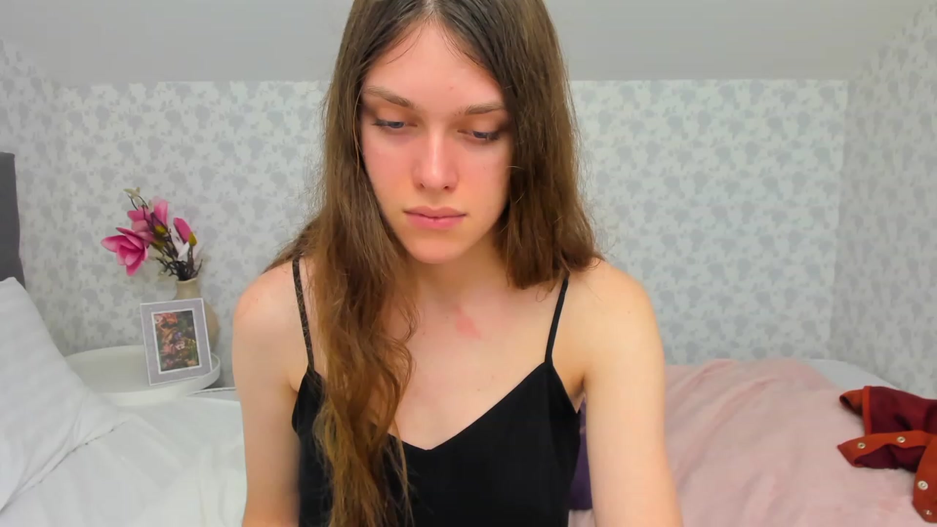 Gallery image thumbnail from JaneBrown's myfreecams stream on, 12/03/2023, 18:57 image 5 of 20