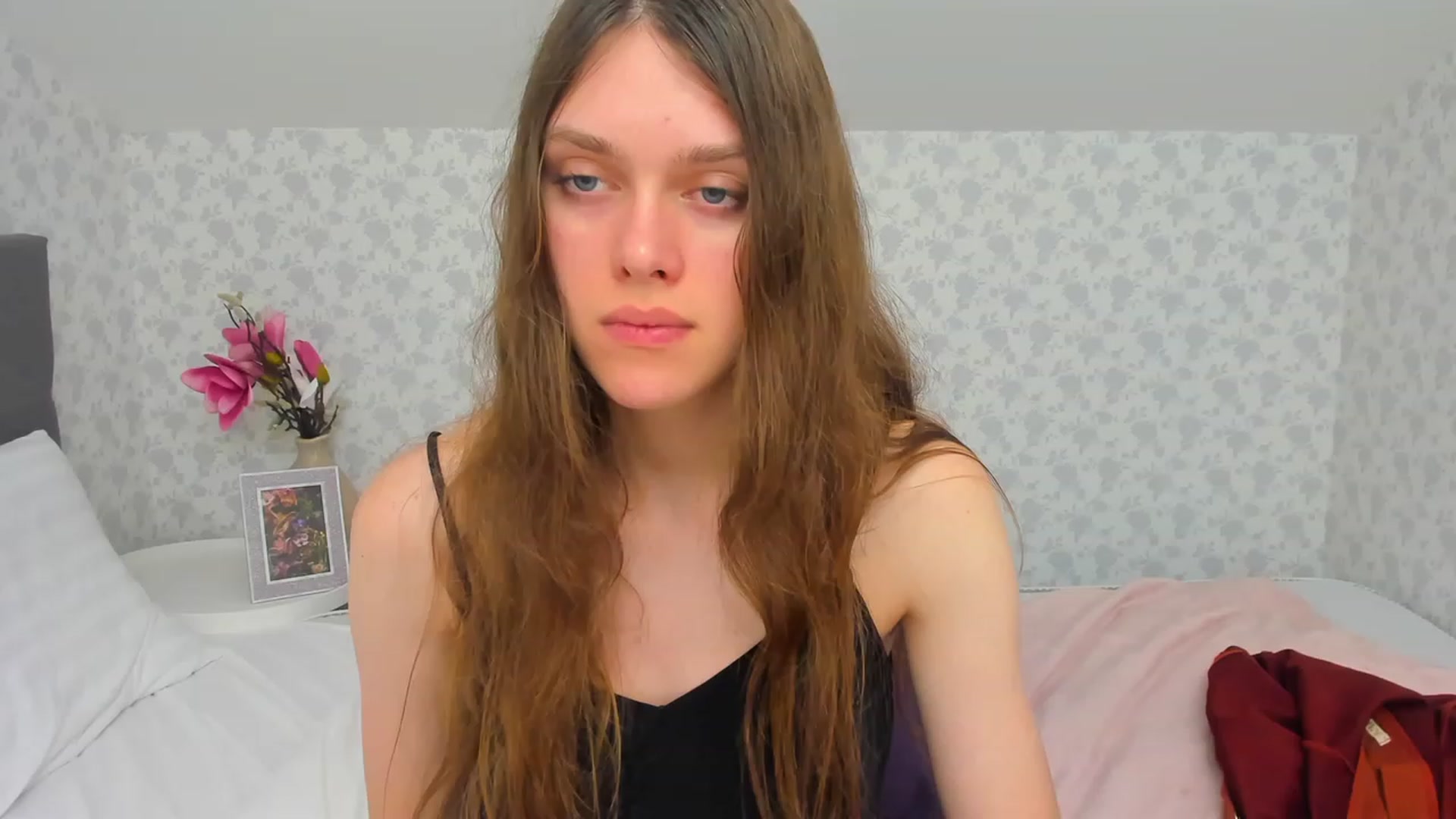 Gallery image thumbnail from JaneBrown's myfreecams stream on, 12/03/2023, 19:39 image 6 of 20