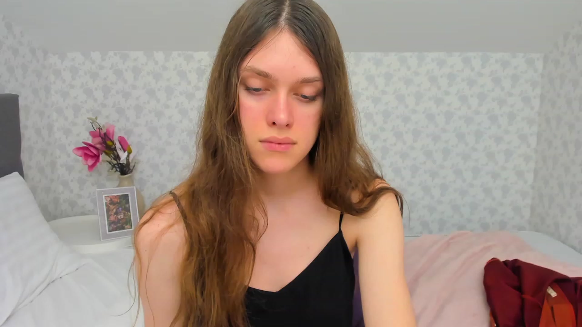 Gallery image thumbnail from JaneBrown's myfreecams stream on, 12/03/2023, 19:39 image 2 of 20
