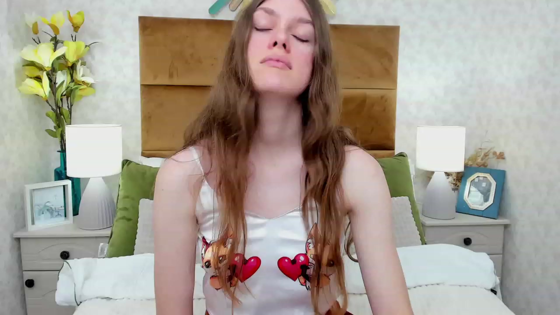 Gallery image thumbnail from JaneBrown's myfreecams stream on, 12/05/2023, 14:07 image 17 of 20