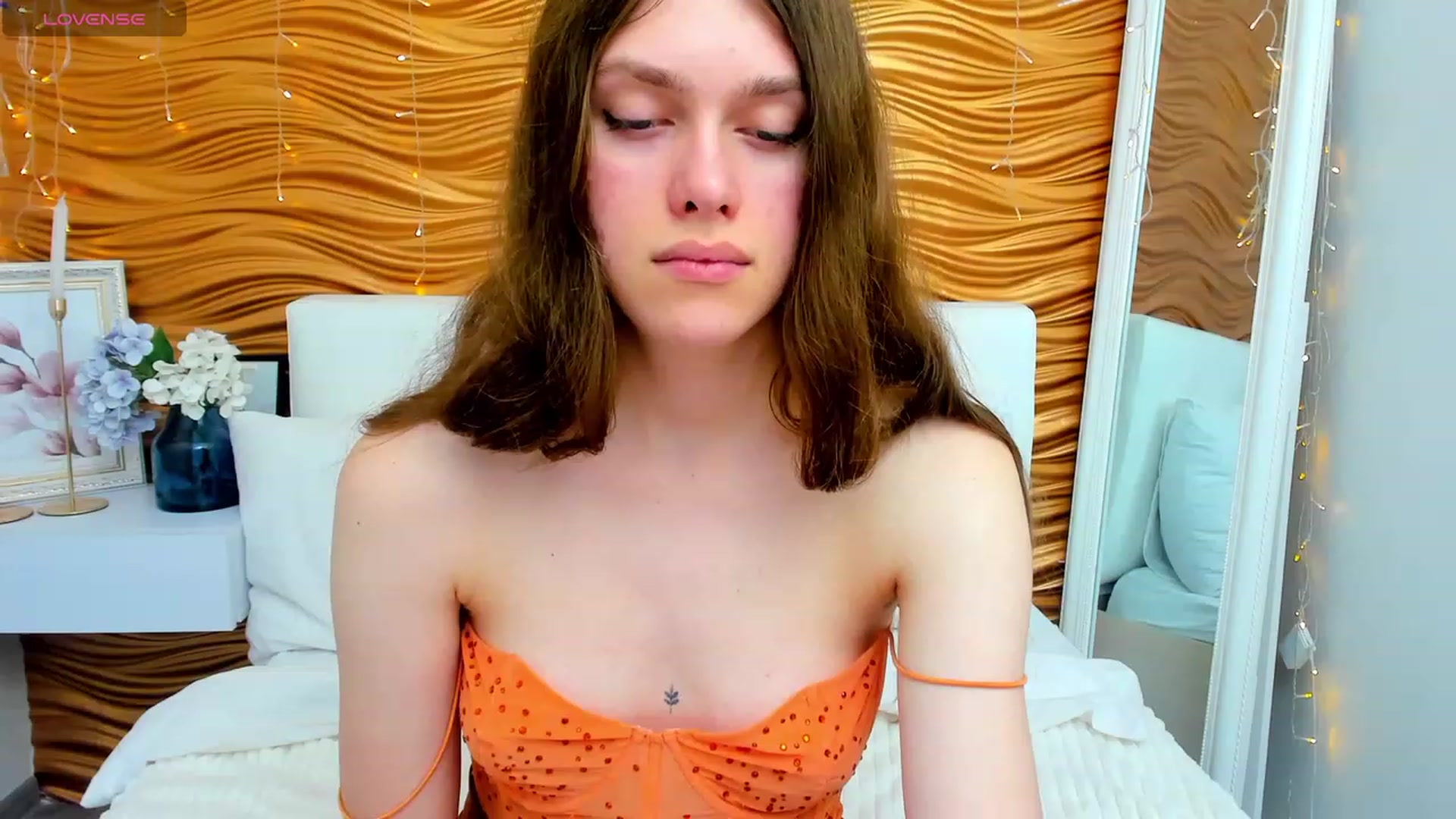 Gallery image thumbnail from JaneBrown's myfreecams stream on, 12/06/2023, 09:53 image 15 of 20