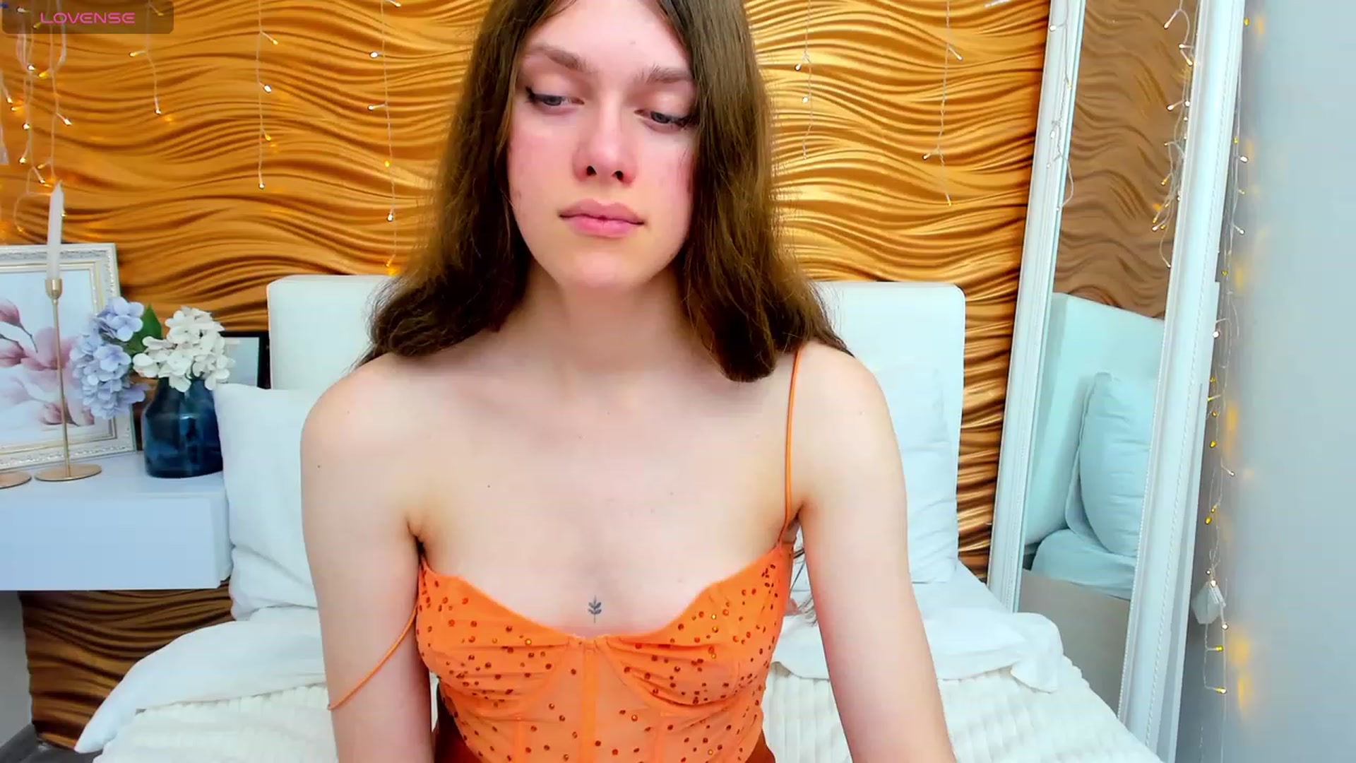 Gallery image thumbnail from JaneBrown's myfreecams stream on, 12/06/2023, 09:53 image 13 of 20