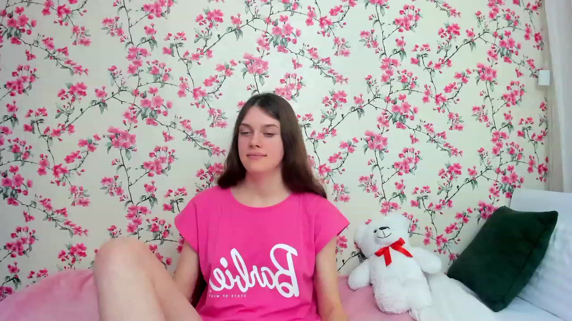 Gallery image thumbnail from JaneBrown's myfreecams stream on, 12/24/2023, 19:26 image 12 of 20