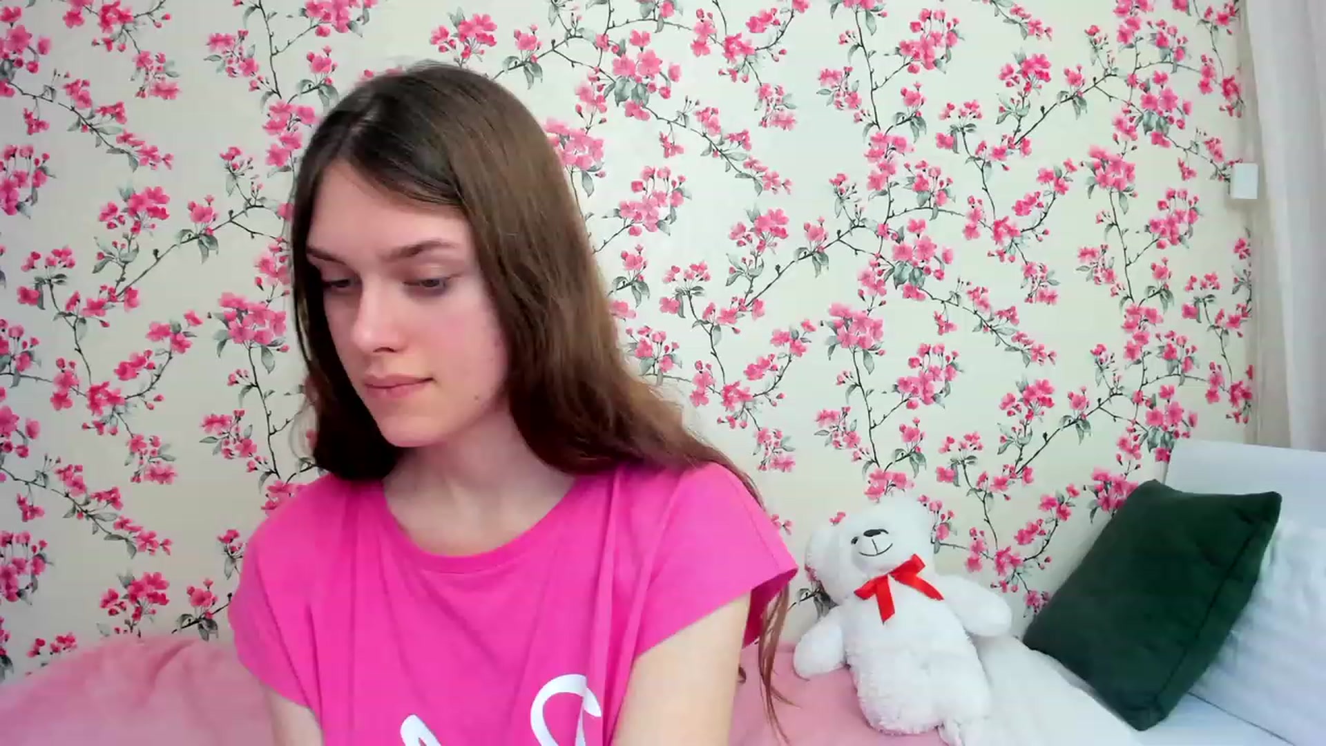 Gallery image thumbnail from JaneBrown's myfreecams stream on, 12/24/2023, 19:26 image 15 of 20