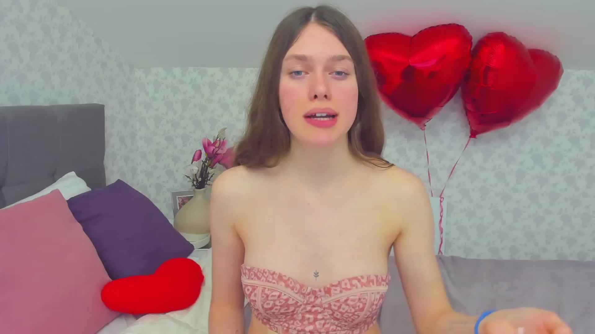 Gallery image thumbnail from JaneBrown's myfreecams stream on, 02/16/2024, 11:49 image 10 of 20