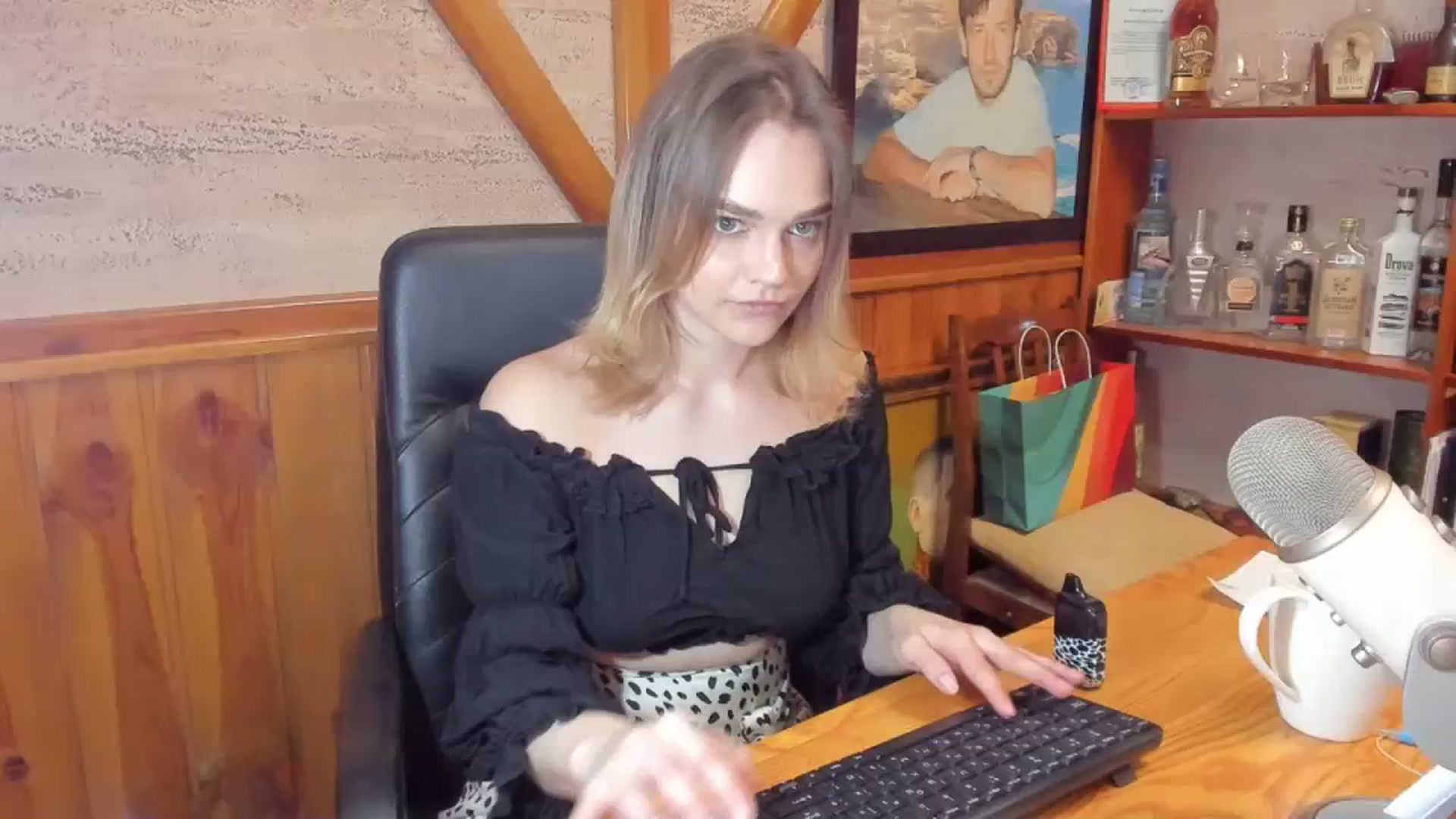 Gallery image thumbnail from JaneDoe_'s myfreecams stream on, 03/11/2024, 15:33 image 14 of 20