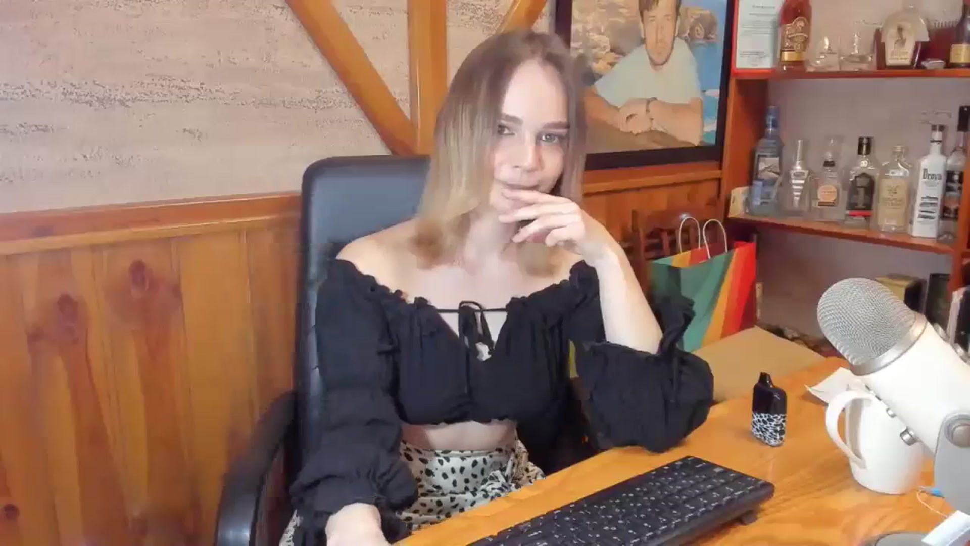 Gallery image thumbnail from JaneDoe_'s myfreecams stream on, 03/11/2024, 15:33 image 20 of 20