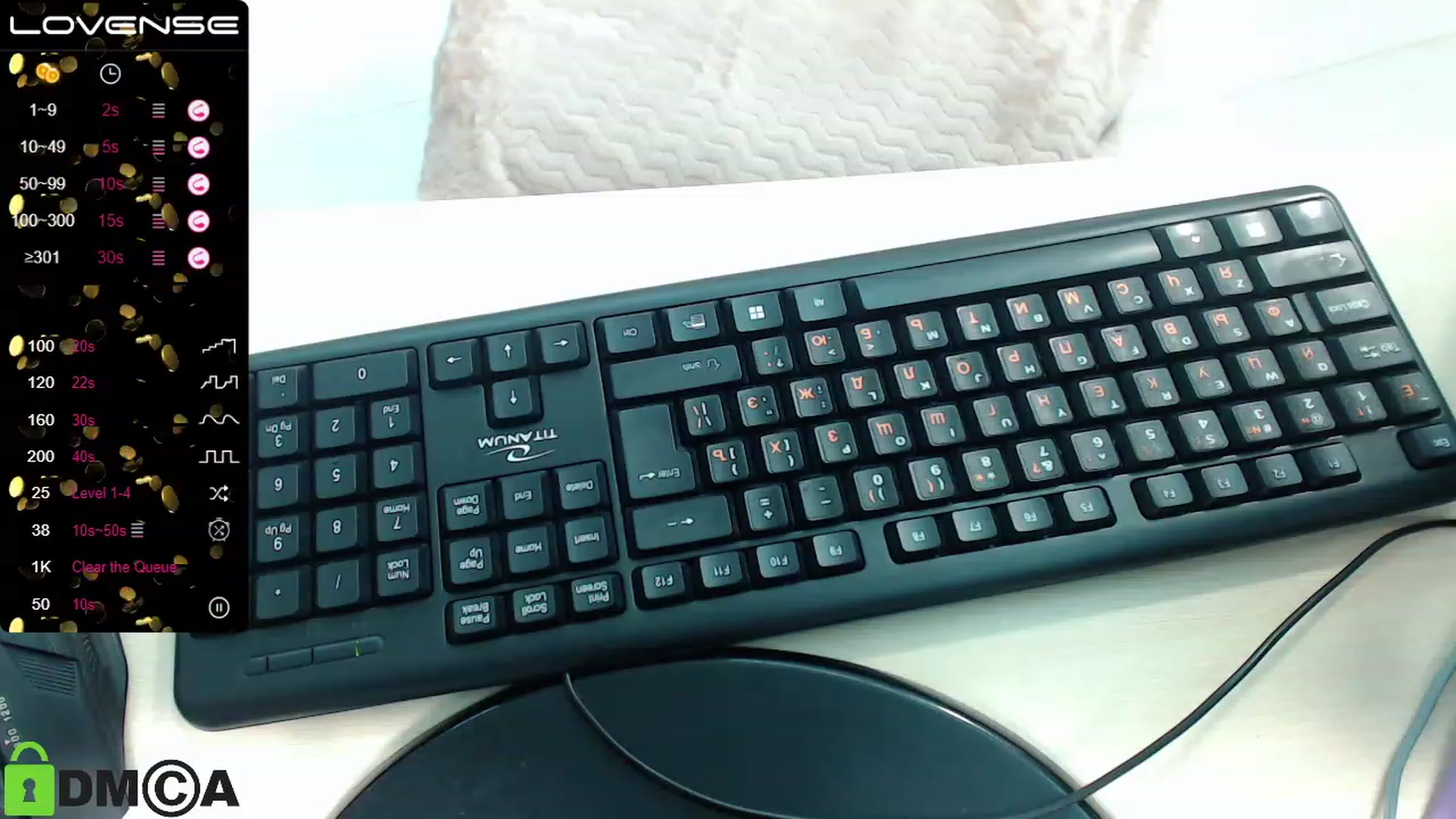 Gallery image thumbnail from JaneHott's myfreecams stream on, 11/23/2022, 02:34 image 18 of 20