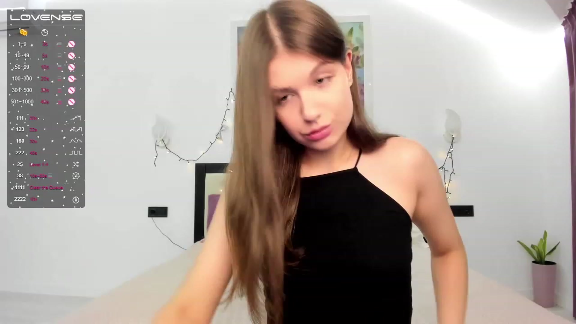 Gallery image thumbnail from JaneHott's myfreecams stream on, 07/17/2023, 02:20 image 1 of 20