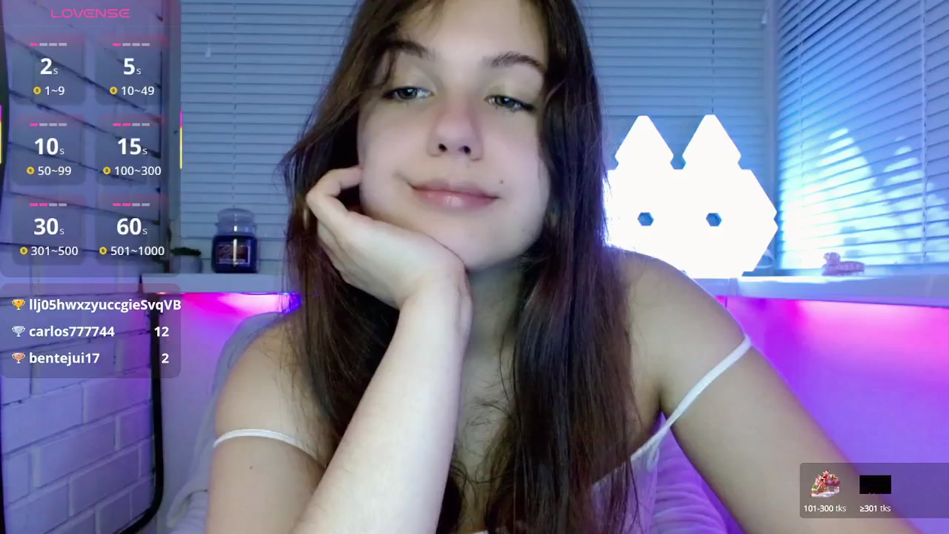 Gallery image thumbnail from JaneJer's myfreecams stream on, 04/25/2025, 02:45 image 9 of 20