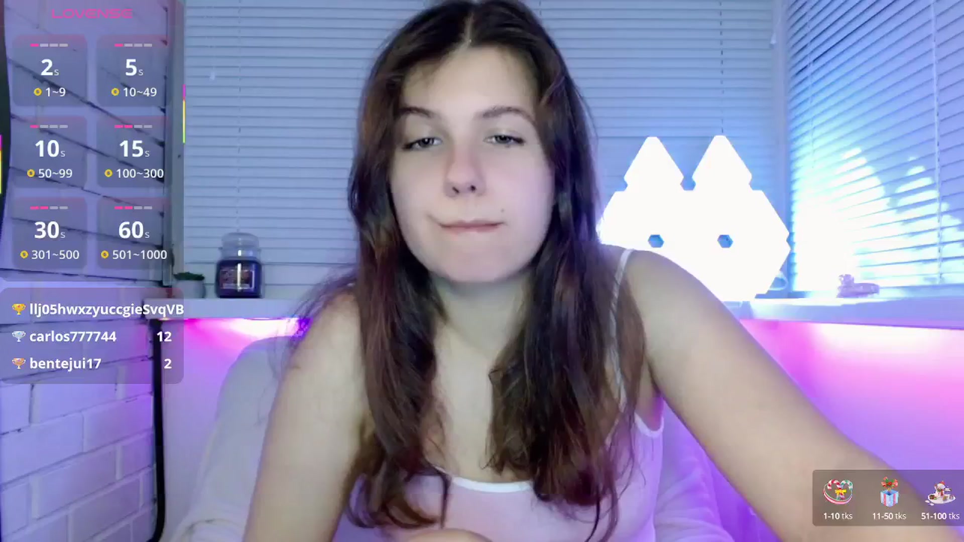 Gallery image thumbnail from JaneJer's myfreecams stream on, 04/25/2025, 02:45 image 6 of 20