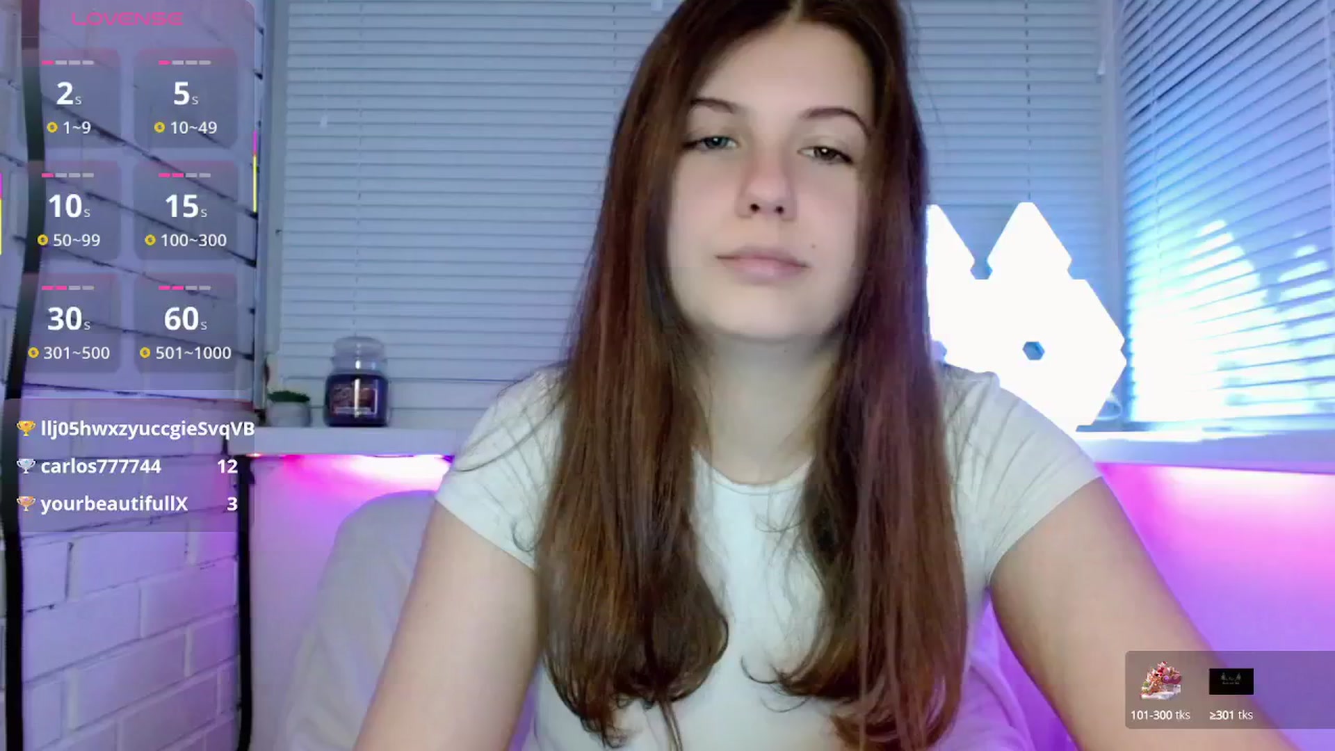 Gallery image thumbnail from JaneJer's myfreecams stream on, 04/27/2025, 24:03 image 12 of 20