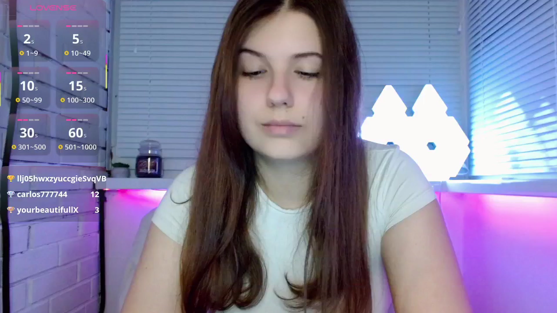 Gallery image thumbnail from JaneJer's myfreecams stream on, 04/27/2025, 24:03 image 8 of 20