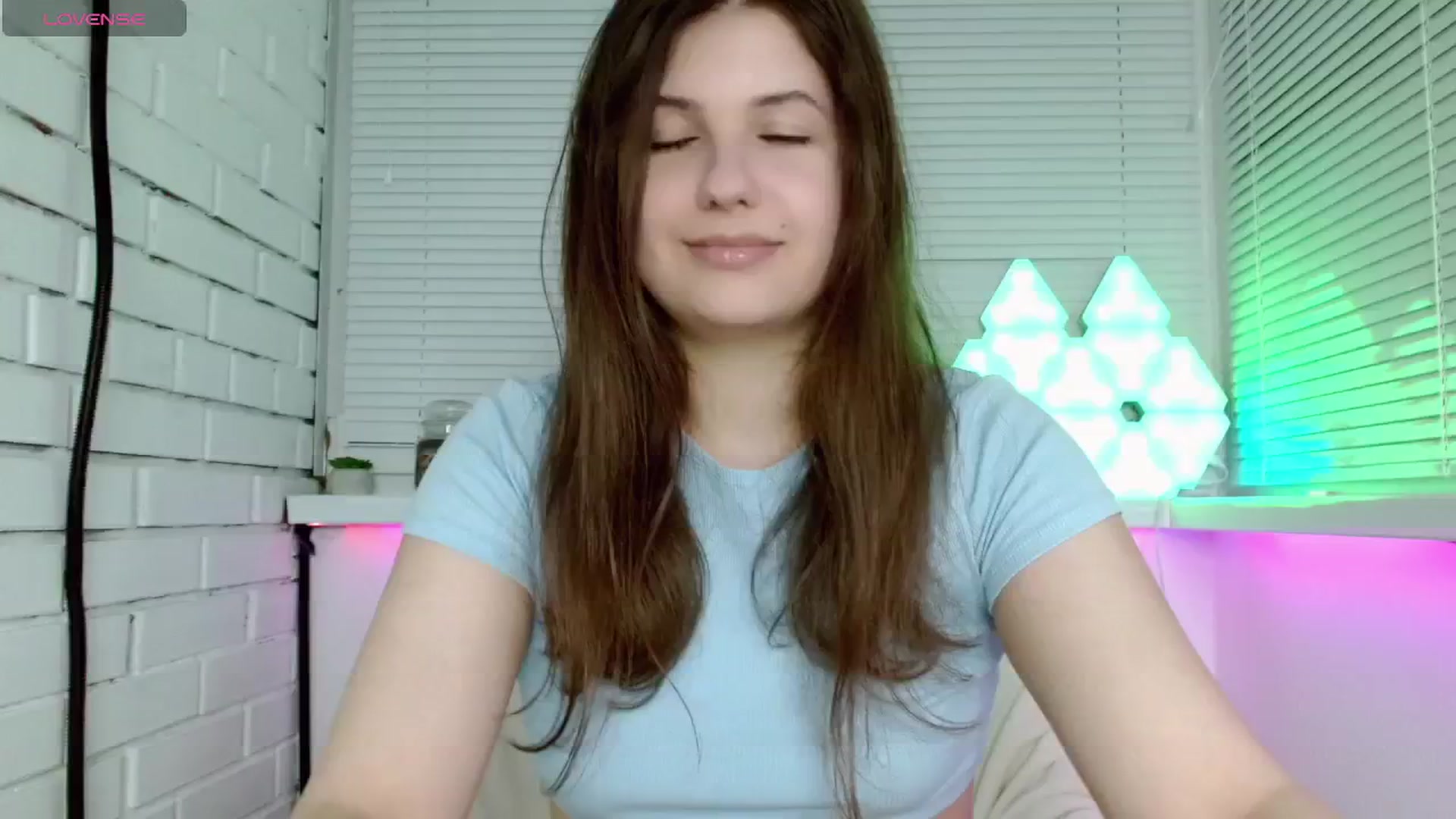 Gallery image thumbnail from JaneJer's myfreecams stream on, 05/07/2025, 24:04 image 8 of 20