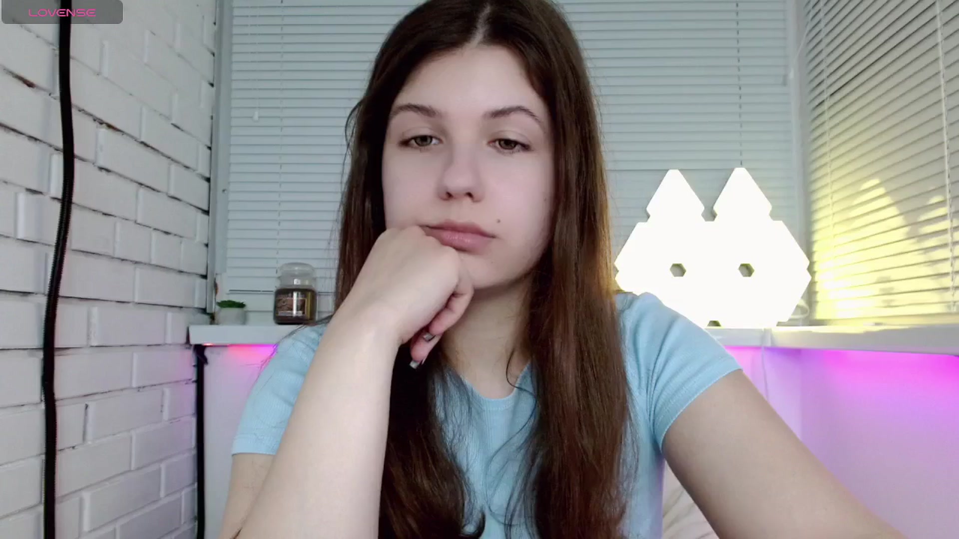 Gallery image thumbnail from JaneJer's myfreecams stream on, 05/07/2025, 24:04 image 14 of 20