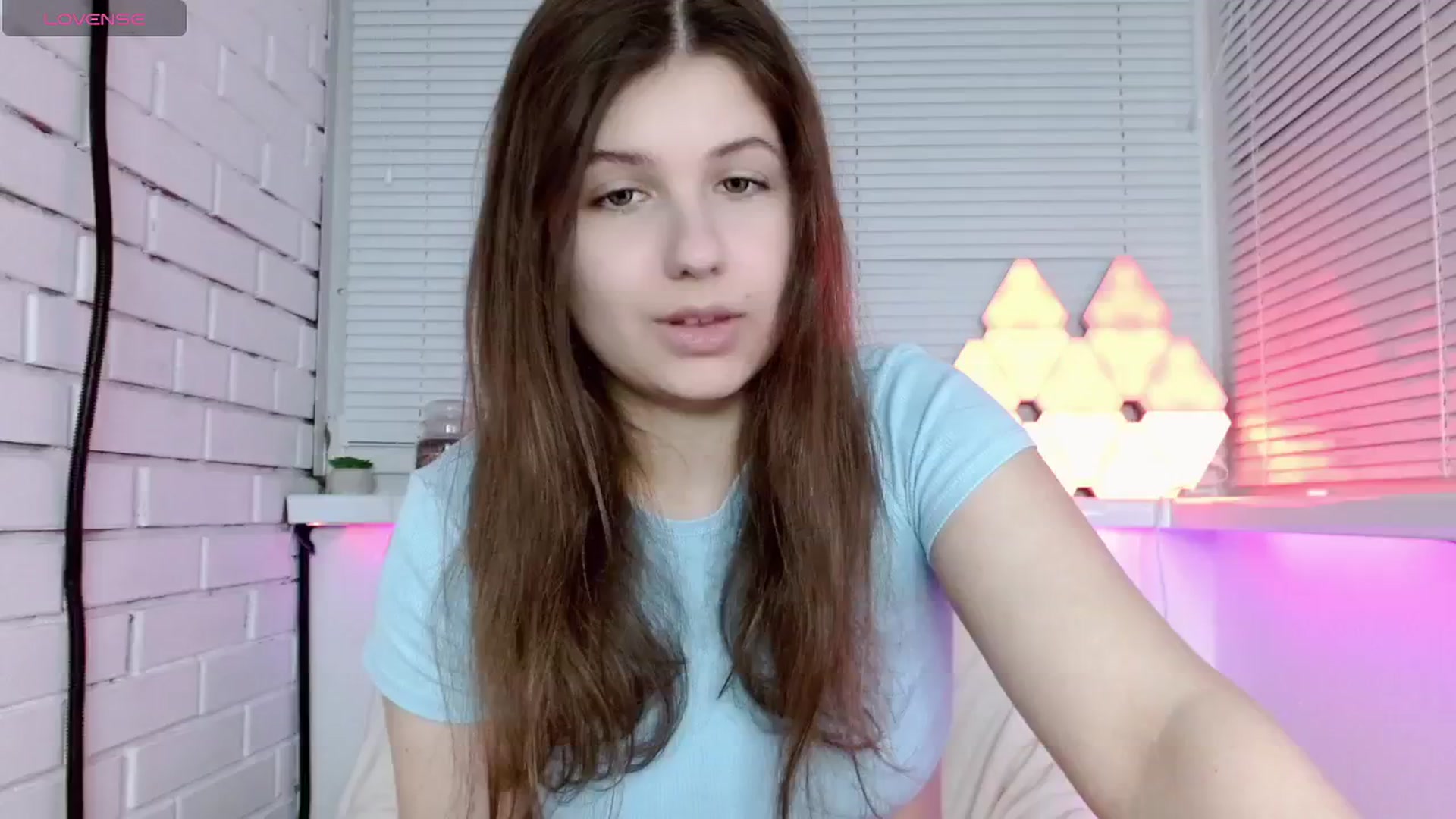 Gallery image thumbnail from JaneJer's myfreecams stream on, 05/07/2025, 24:04 image 4 of 20